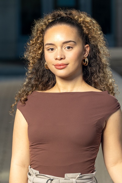 Davila, Alesha